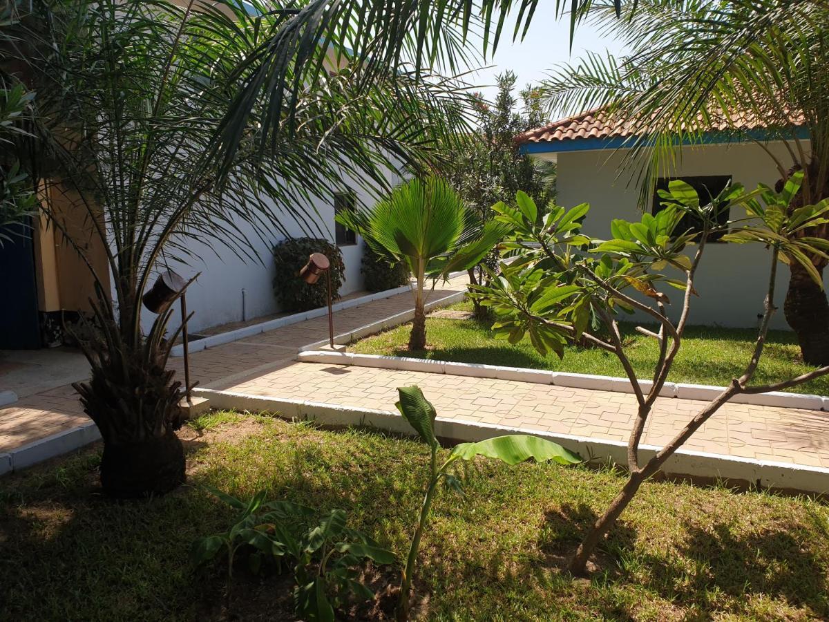 Djembe Beach Resort Kololi Exteriör bild